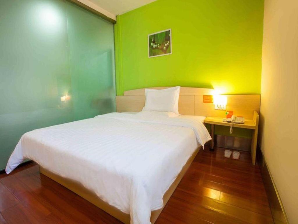 7 Days Inn Shanghai Minhang Dongchuan Road Jiaotong University Bagian luar foto